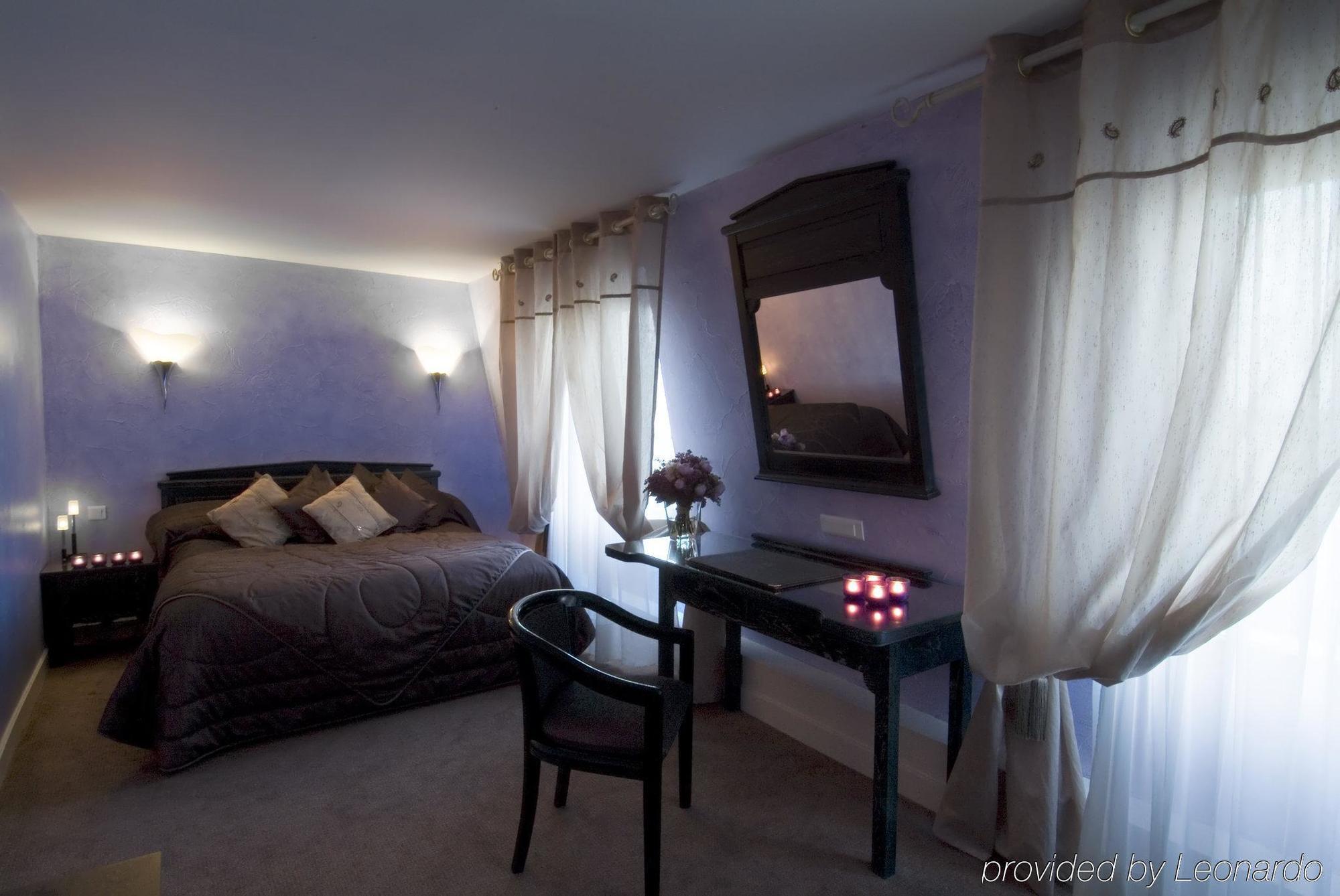 Hotel Restaurant Napoleon Фонтенбло Стая снимка