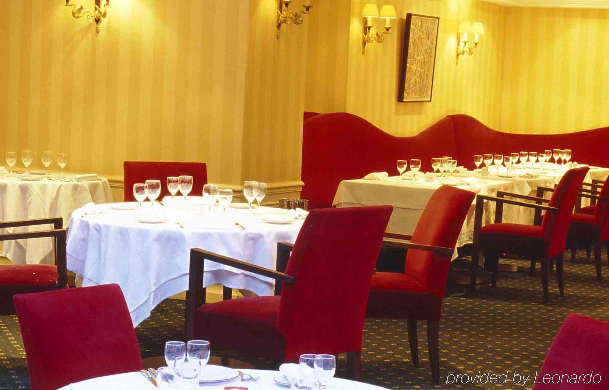 Hotel Restaurant Napoleon Фонтенбло Ресторант снимка