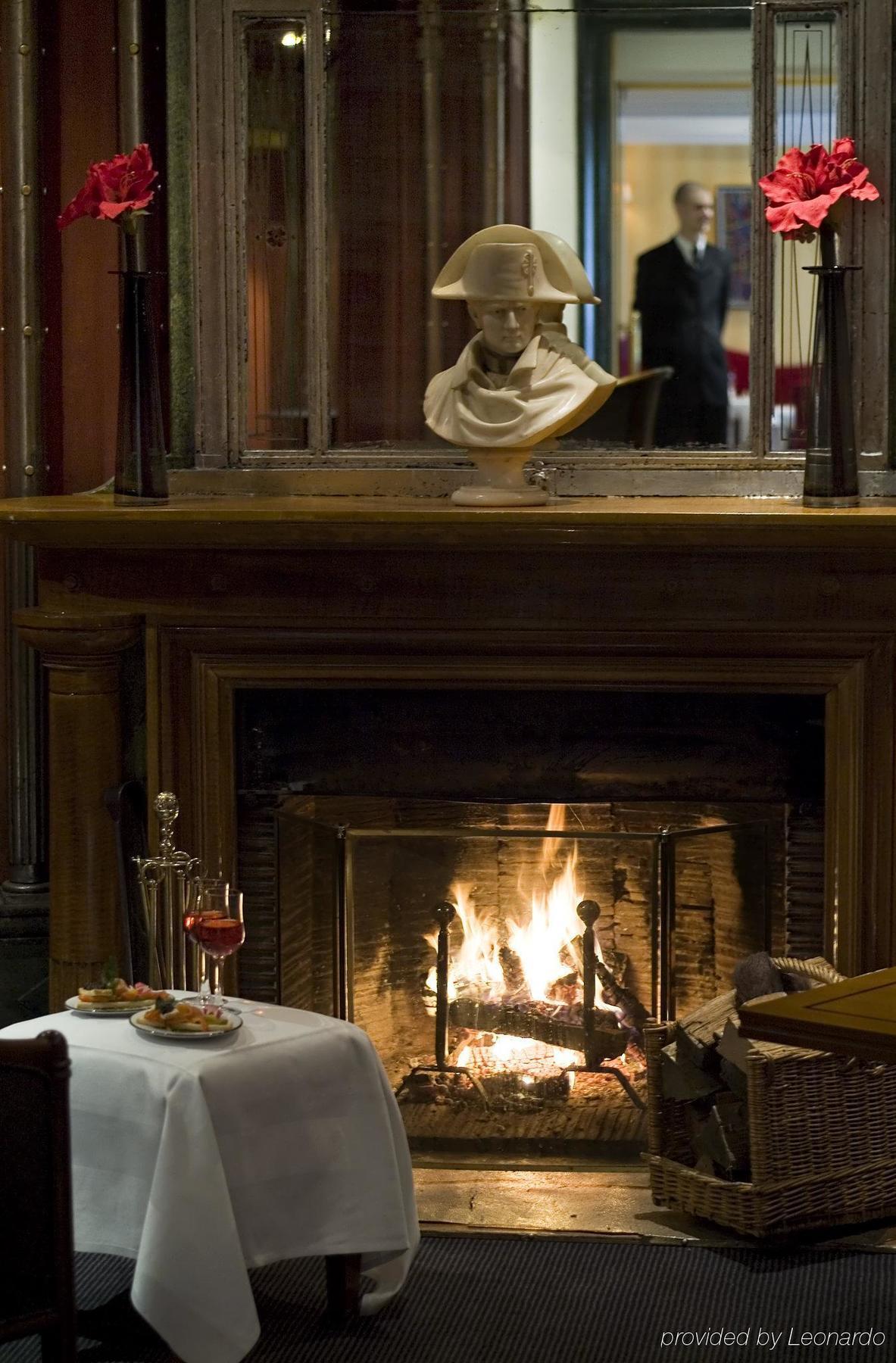 Hotel Restaurant Napoleon Фонтенбло Стая снимка