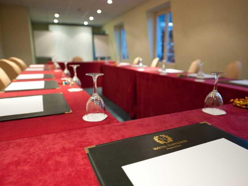 Hotel Restaurant Napoleon Фонтенбло Екстериор снимка