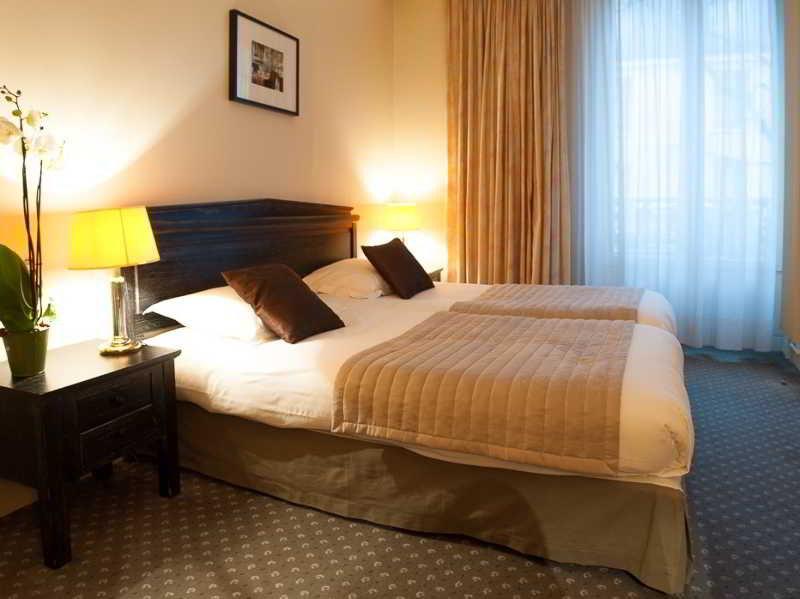 Hotel Restaurant Napoleon Фонтенбло Екстериор снимка