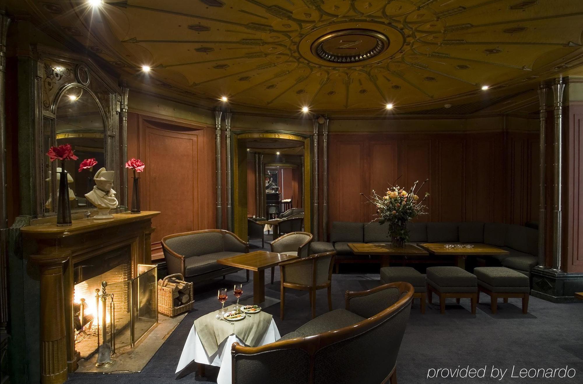 Hotel Restaurant Napoleon Фонтенбло Стая снимка