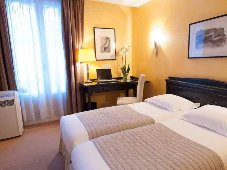 Hotel Restaurant Napoleon Фонтенбло Екстериор снимка