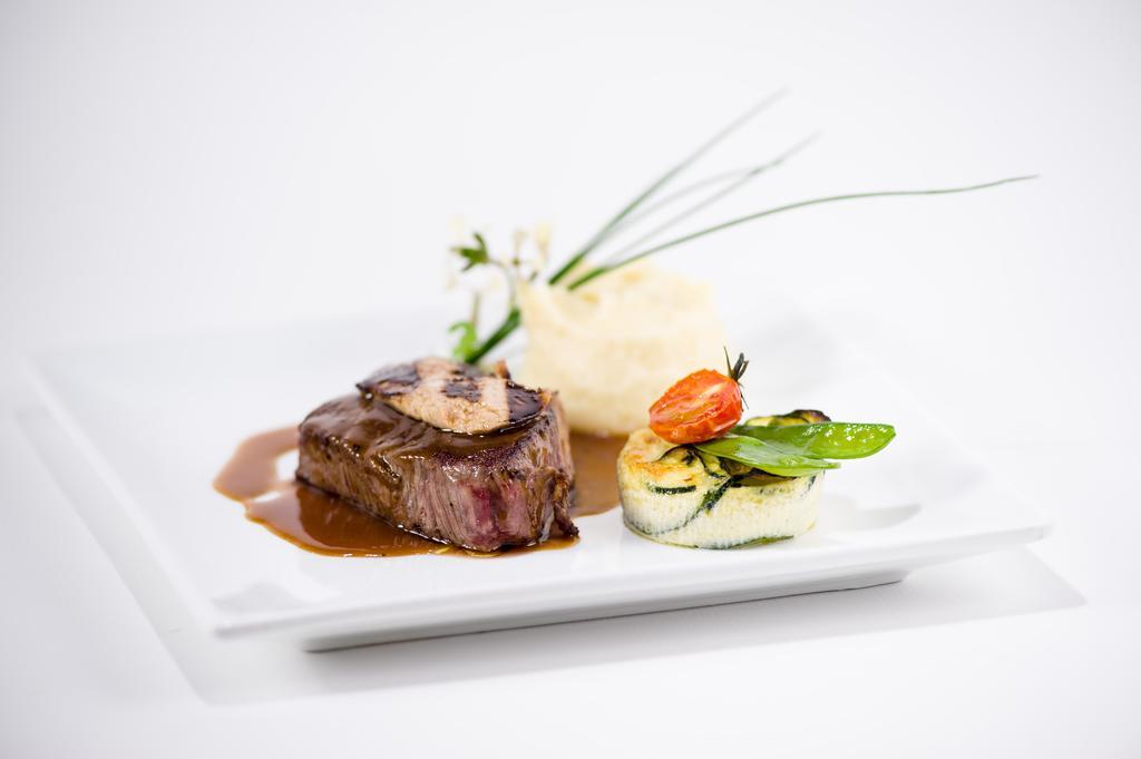 Hotel Restaurant Napoleon Фонтенбло Екстериор снимка