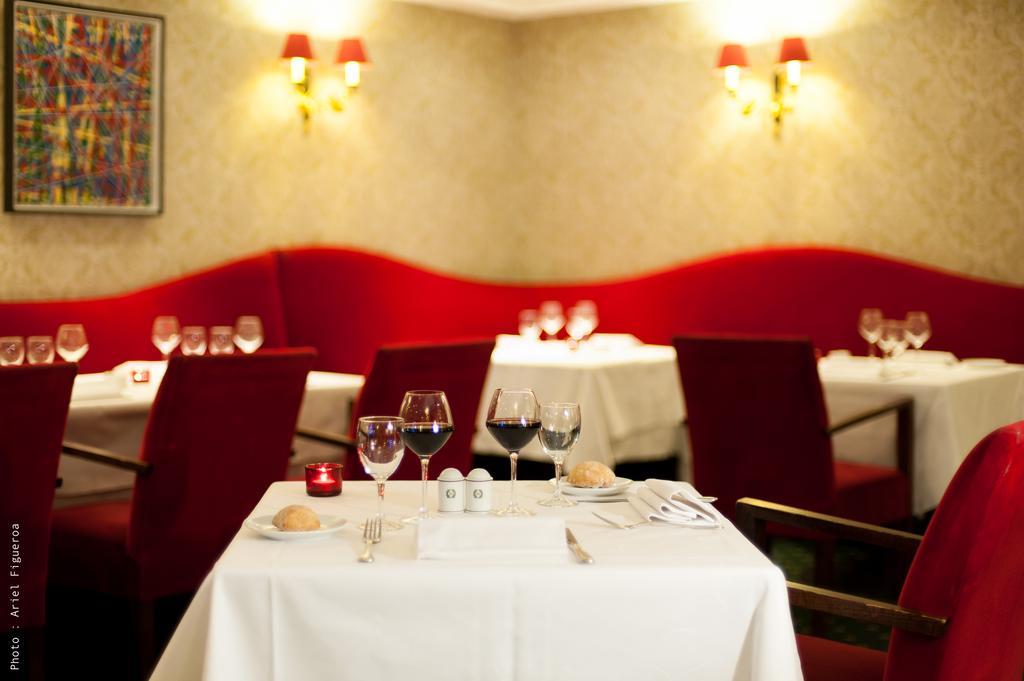 Hotel Restaurant Napoleon Фонтенбло Екстериор снимка
